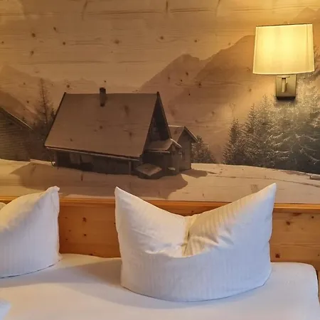 Goldene Rose Hotel 3*