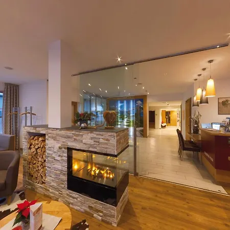 Goldene Rose فندق 3*