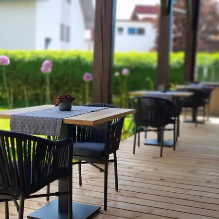 金玫瑰酒店 罗伊特