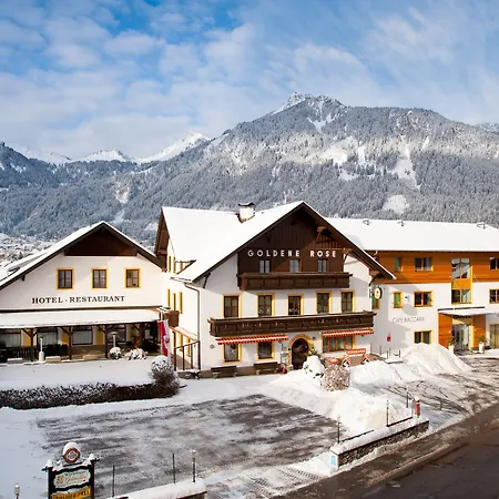 ホテル ゴールデン ローズ 3*