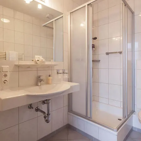 Goldene Rose فندق