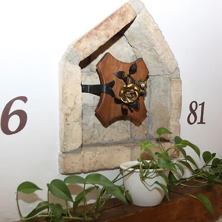 Goldene Rose فندق 3*