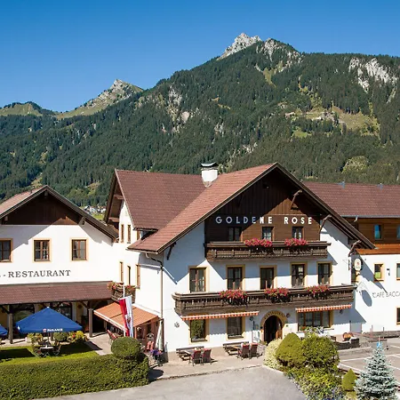 Goldene Rose Hotel 3*