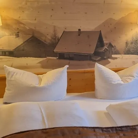 Hotel Goldene Rose 3*