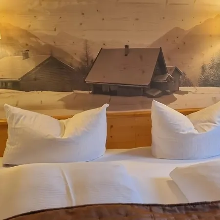Goldene Rose Hotel 3*