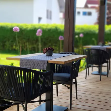 Goldene Rose Hotel