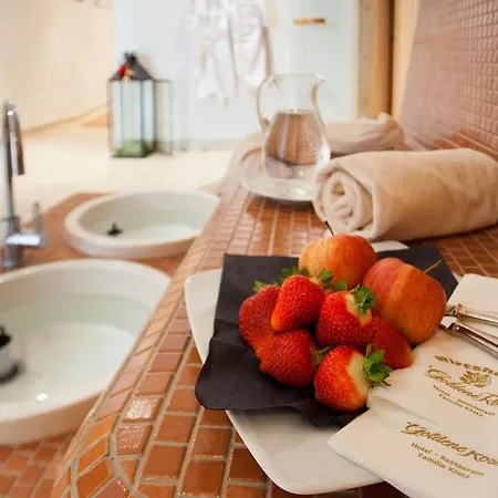 Goldene Rose فندق 3*