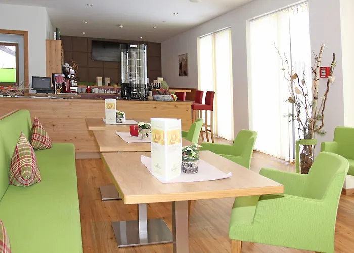 ゴールデン ローズ 3* ロイテ