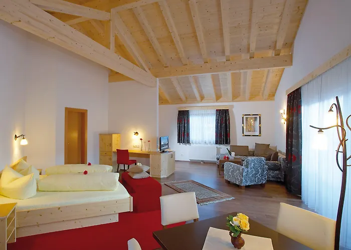 ホテル ゴールデン ローズ