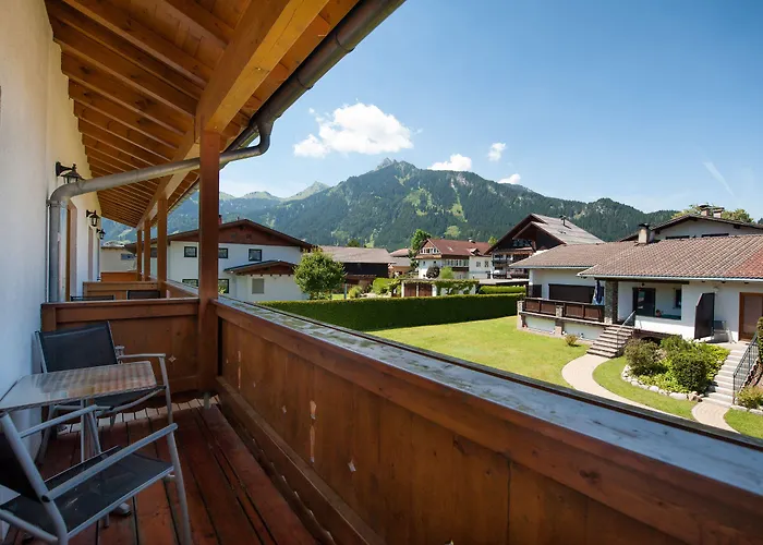 ゴールデン ローズ 3* ロイテ