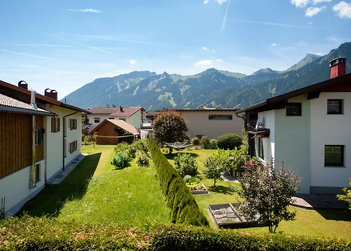 ゴールデン ローズ ホテル 3*