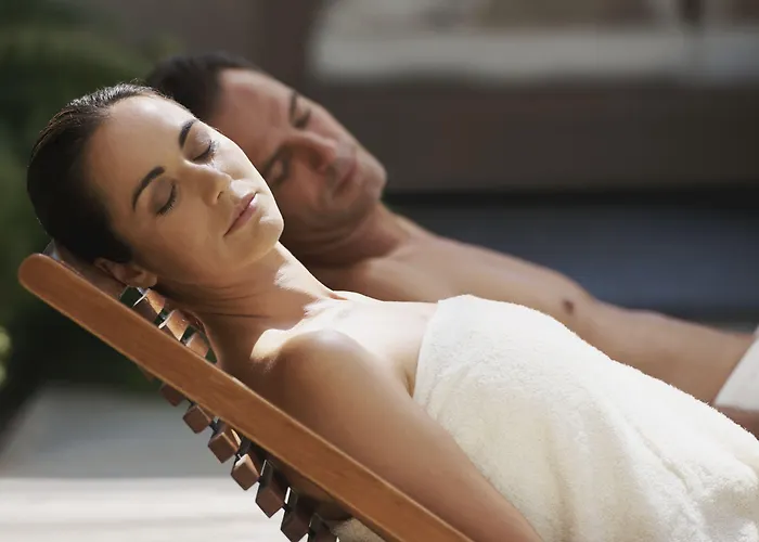 ゴールデン ローズ ホテル ロイテ