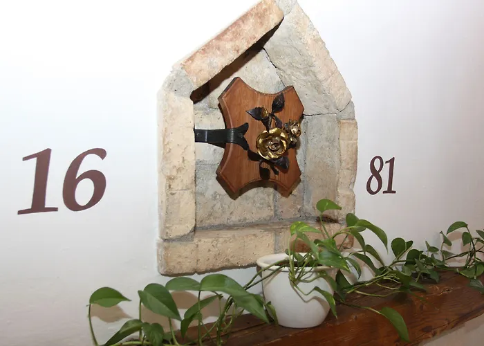 ゴールデン ローズ ホテル 3*