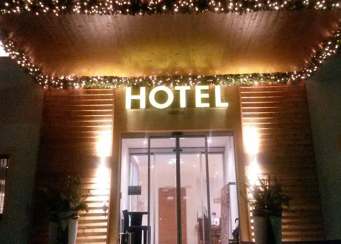 ゴールデン ローズ 3* ロイテ