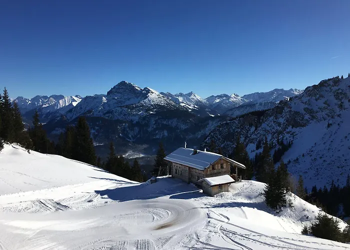 ゴールデン ローズ ホテル