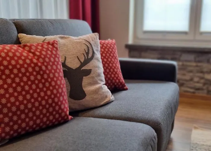 ゴールデン ローズ ホテル ロイテ