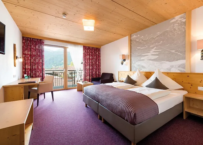 ゴールデン ローズ 3*