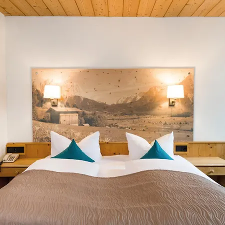 Otel Goldene Rose Reutte