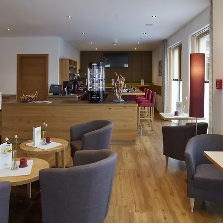 Otel Goldene Rose 3*