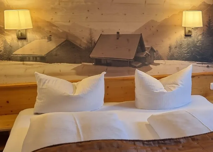 فندق Goldene Rose 3*