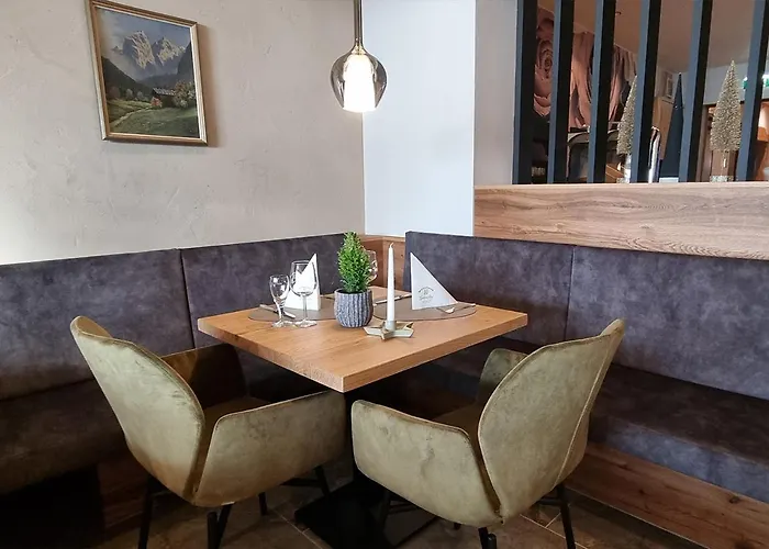 酒店 金玫瑰酒店 3*